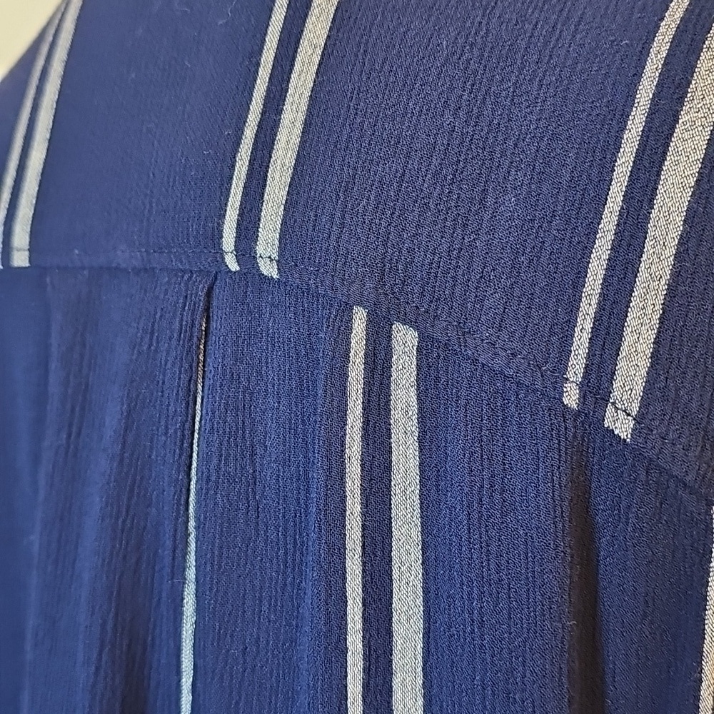 cloth & stone Navy and White Vertical Stripe Button-Down Flowy Tunic Shirt Top - Picture 7 of 9